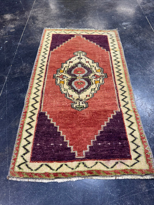 Turkish Yastik Rug 1'9" x 3'1" #23732