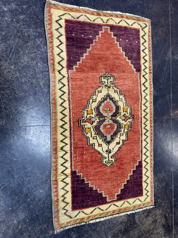 Turkish Yastik Rug 1'9" x 3'1" #23732