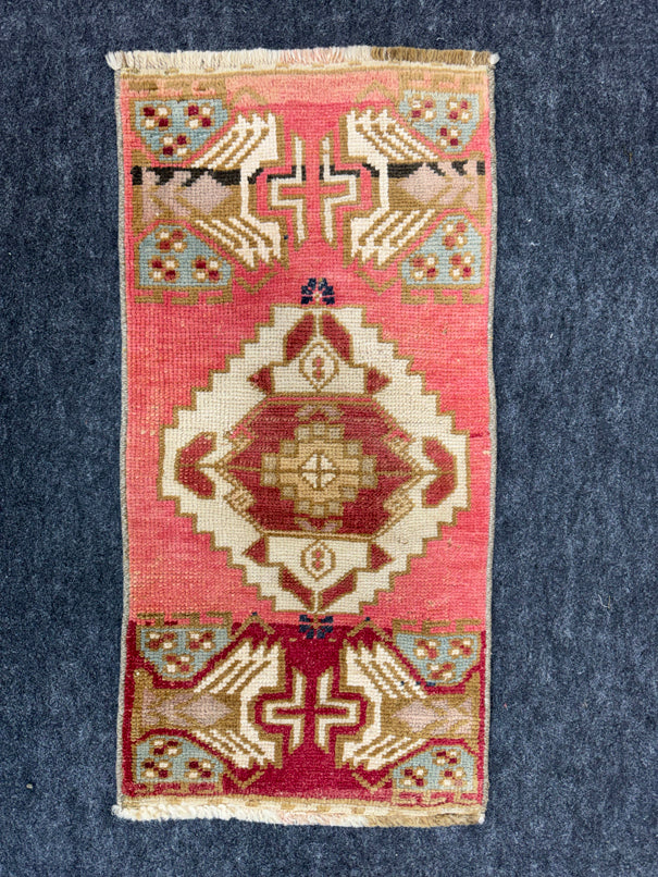 Turkish Yastik Rug  1'4" x  2'9" #23953