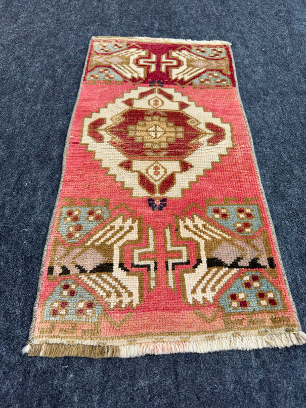 Turkish Yastik Rug  1'4" x  2'9" #23953