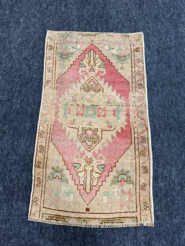 Turkish Yastik Rug  1'9" x  3'1" #23950