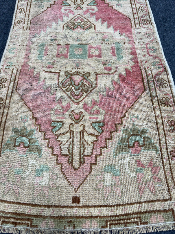 Turkish Yastik Rug  1'9" x  3'1" #23950
