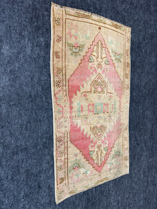 Turkish Yastik Rug  1'9" x  3'1" #23950