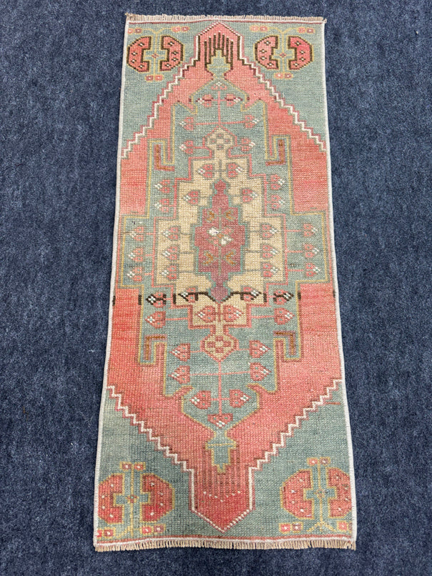 Turkish Yastik Rug  1'4" x  3'3" #23949