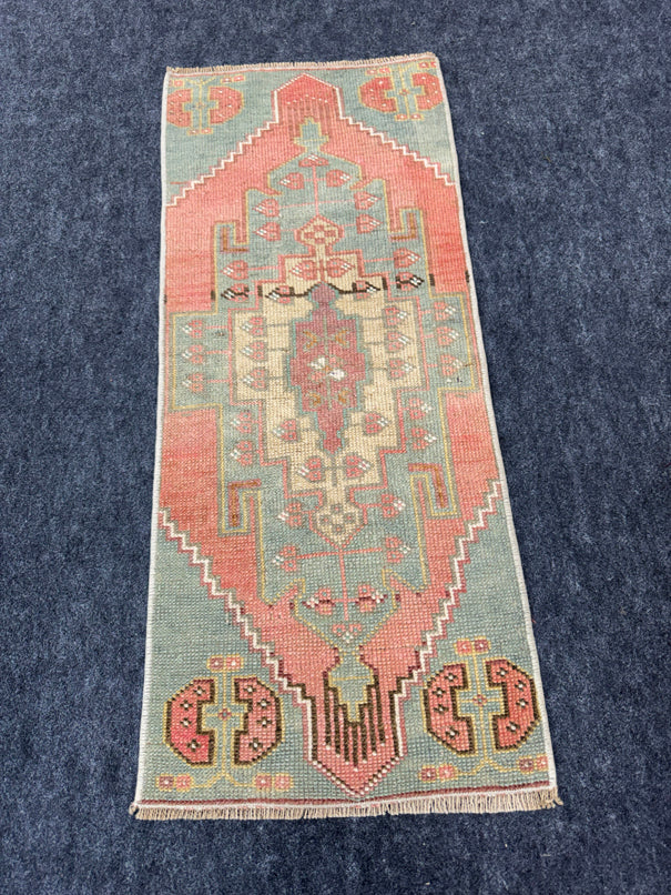 Turkish Yastik Rug  1'4" x  3'3" #23949