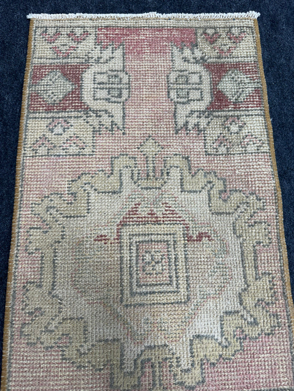 Turkish Yastik Rug  1'5" x  2'11" #23948