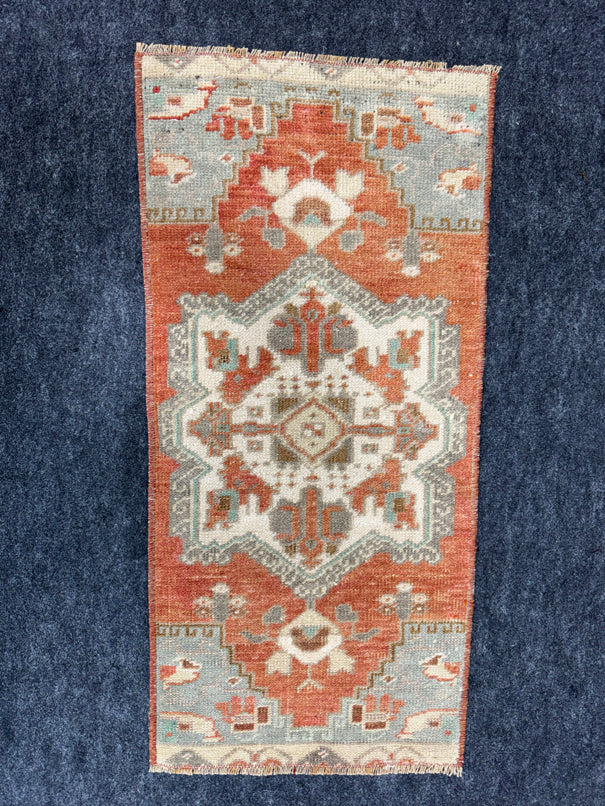 Turkish Yastik Rug  1'4" x  2'10" #23946
