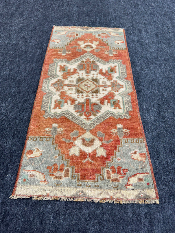 Turkish Yastik Rug  1'4" x  2'10" #23946