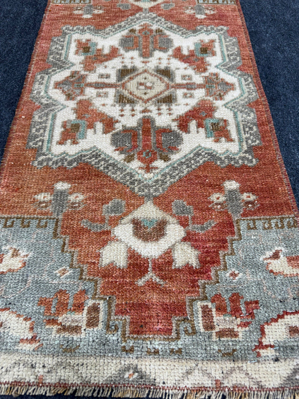 Turkish Yastik Rug  1'4" x  2'10" #23946