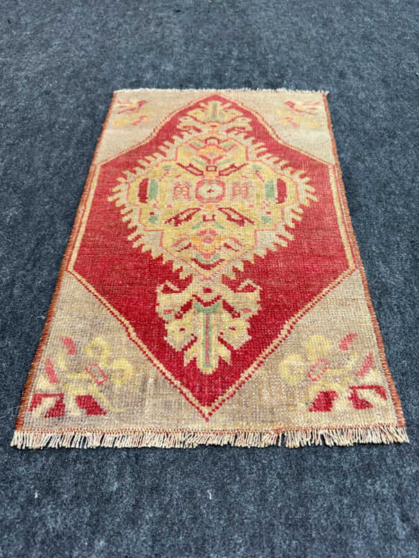 Turkish Yastik Rug  1'4" x  2'3" #23945