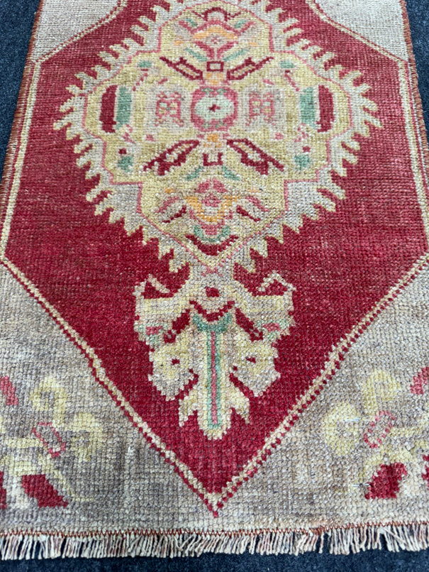Turkish Yastik Rug  1'4" x  2'3" #23945