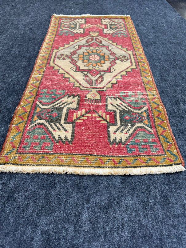 Turkish Yastik Rug  1'7" x  3'7" #23956