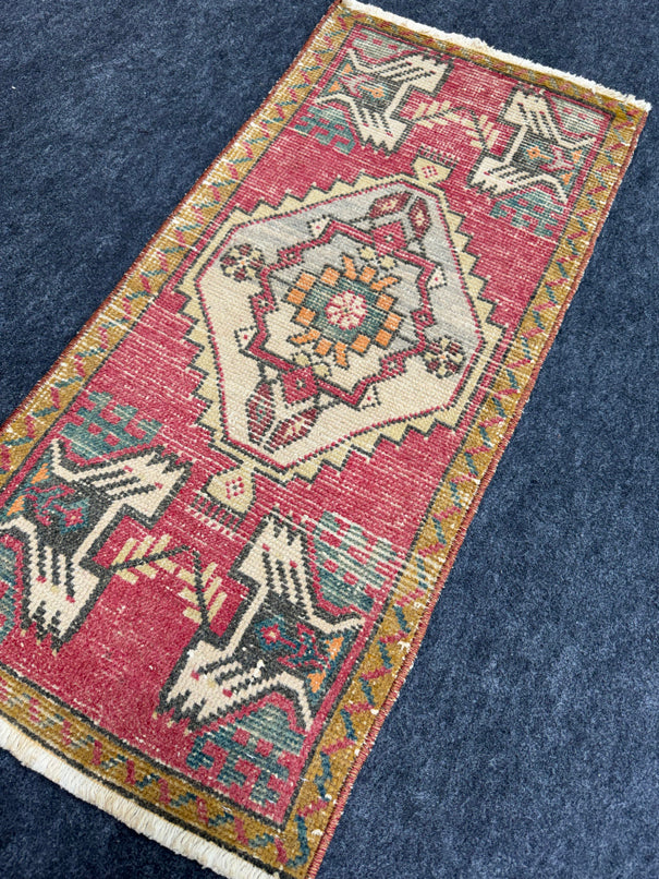 Turkish Yastik Rug  1'7" x  3'7" #23956