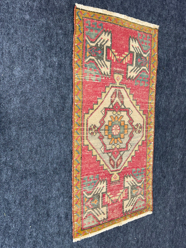Turkish Yastik Rug  1'7" x  3'7" #23956