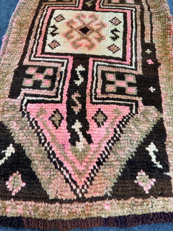 Turkish Yastik Rug  1'7" x  3' #23955