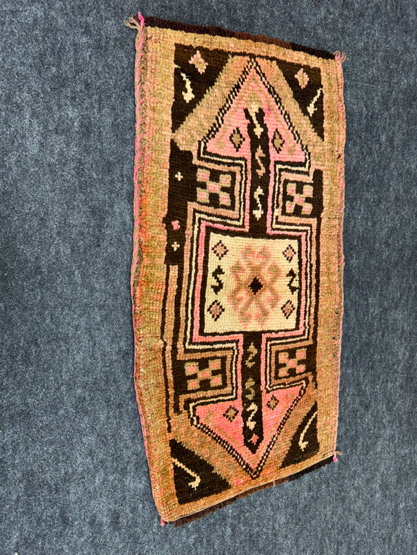 Turkish Yastik Rug  1'7" x  3' #23955