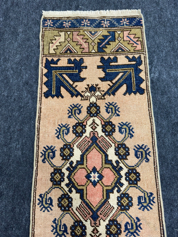 Turkish Yastik Rug  1'5" x 4'5" #23944