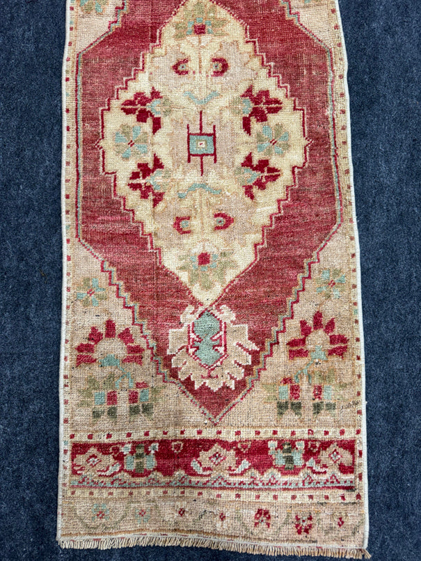 Turkish Yastik Rug  1'7" x  4'3" #23942