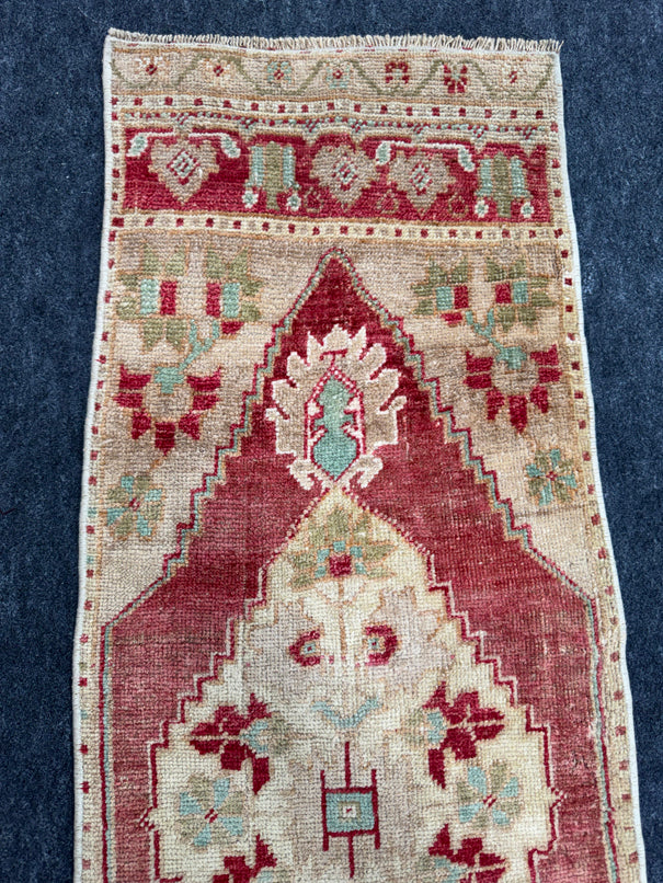 Turkish Yastik Rug  1'7" x  4'3" #23942