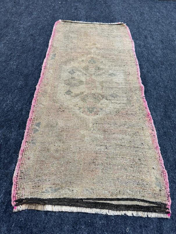 Turkish Yastik Rug  1'5" x  3'2" #23934