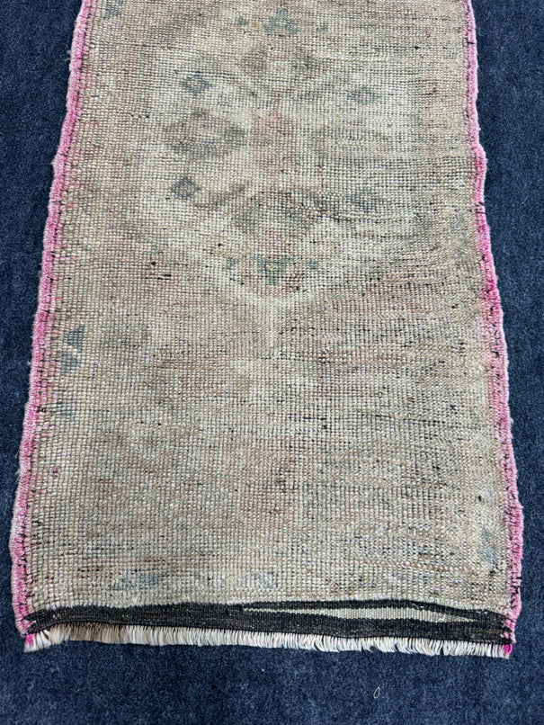 Turkish Yastik Rug  1'5" x  3'2" #23934