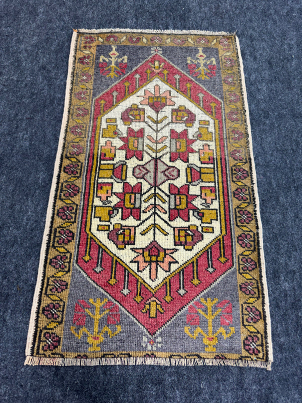 Turkish Yastik Rug  1'9" x  3'1" #23933
