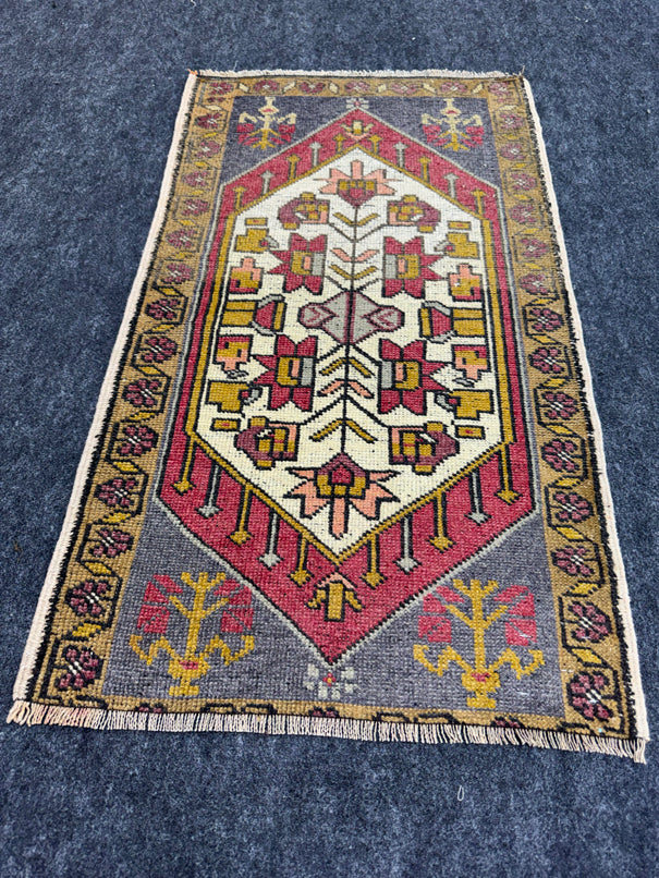 Turkish Yastik Rug  1'9" x  3'1" #23933