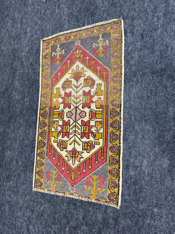 Turkish Yastik Rug  1'9" x  3'1" #23933