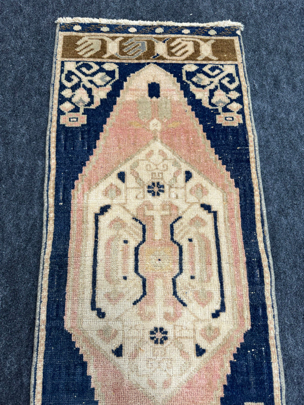 Turkish Yastik Rug  1'6" x  3'7" #23932