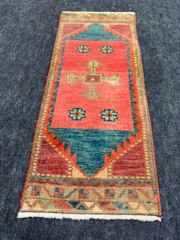 Turkish Yastik Rug  1'2" x  2'10" #23931