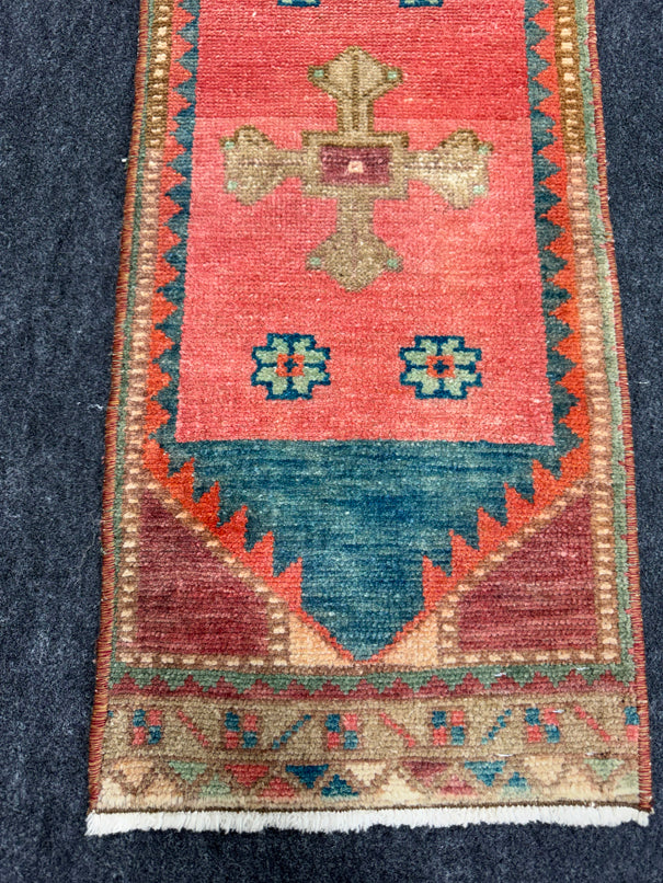 Turkish Yastik Rug  1'2" x  2'10" #23931