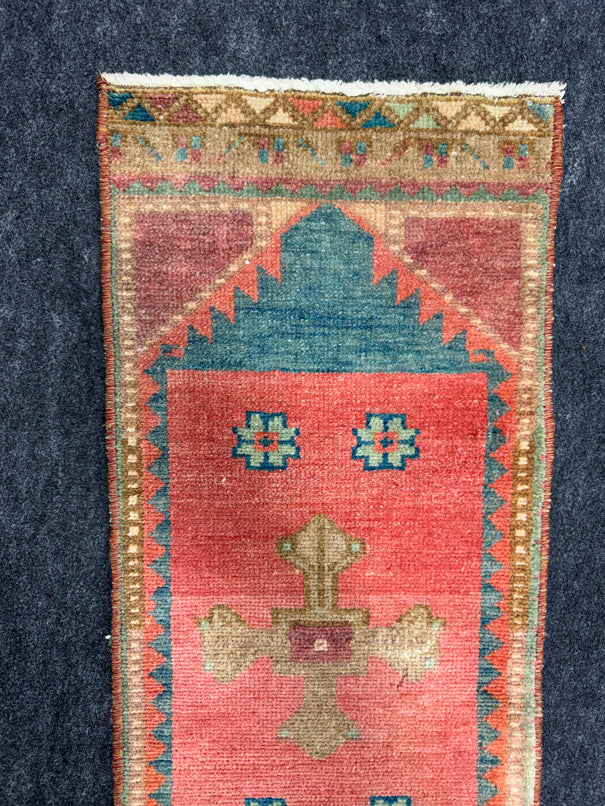 Turkish Yastik Rug  1'2" x  2'10" #23931