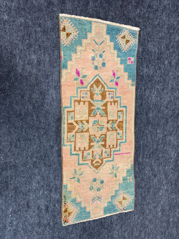 Turkish Yastik Rug  1'4" x  3'3" #23930