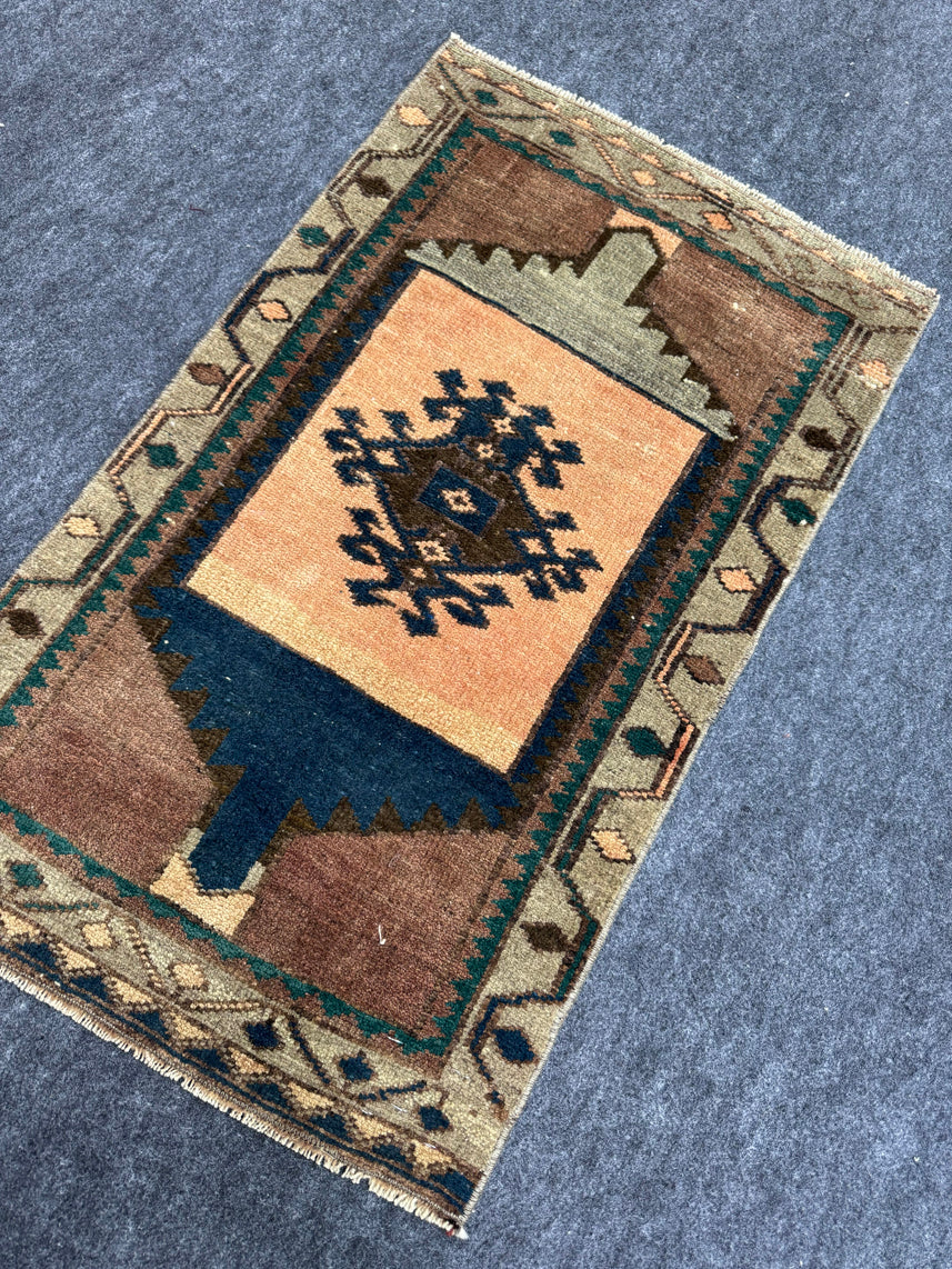 Turkish Yastik Rug 1'9" x  2'9" #23928