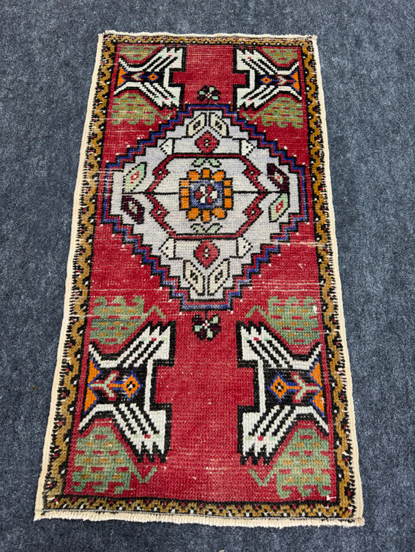 Turkish Yastik Rug  1'7" x  3' #23923