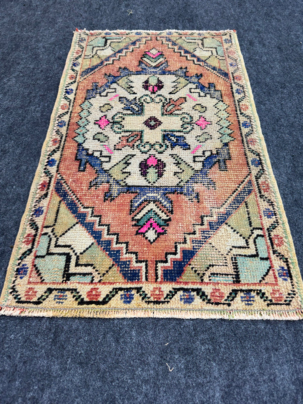 Turkish Yastik Rug  1'10" x  3'1" #23926