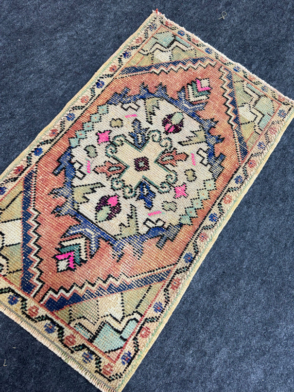 Turkish Yastik Rug  1'10" x  3'1" #23926