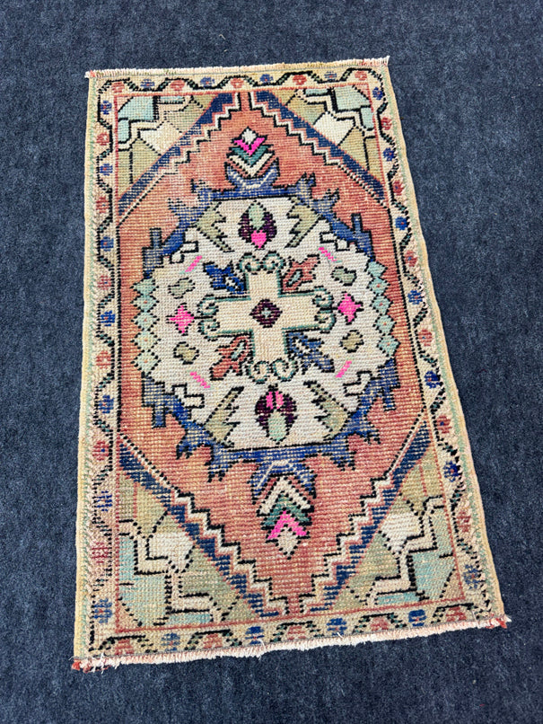 Turkish Yastik Rug  1'10" x  3'1" #23926