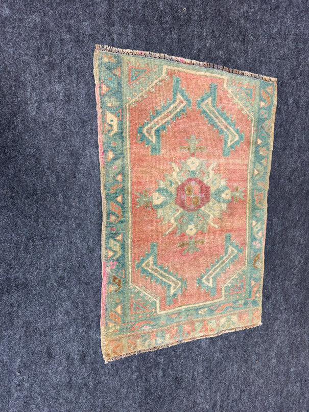 Turkish Yastik Rug  1'9" x  2'8" #23936