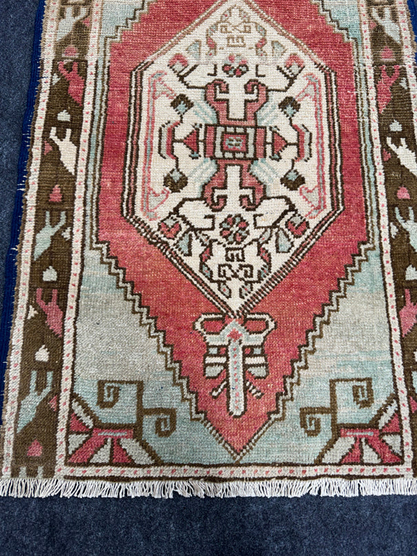 Turkish Yastik Rug  1'9" x  2'9" #23935