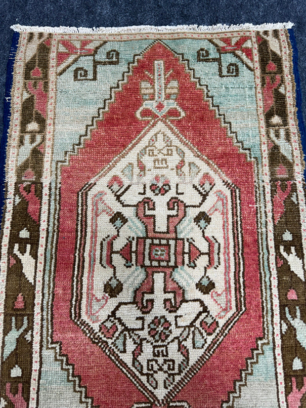 Turkish Yastik Rug  1'9" x  2'9" #23935