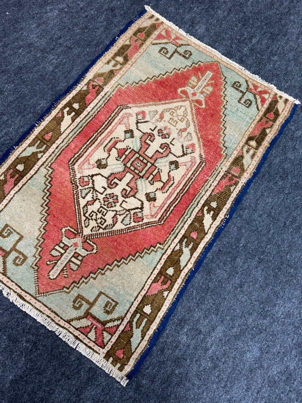 Turkish Yastik Rug  1'9" x  2'9" #23935