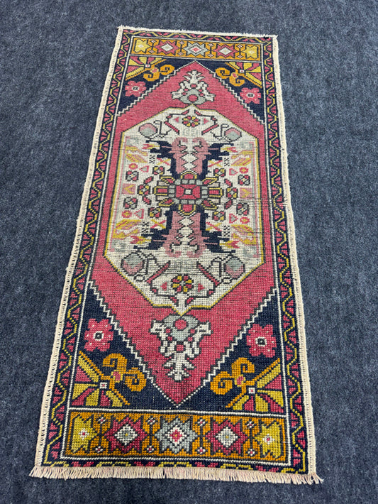 Turkish Yastik Rug  1'8" x  4' #23959