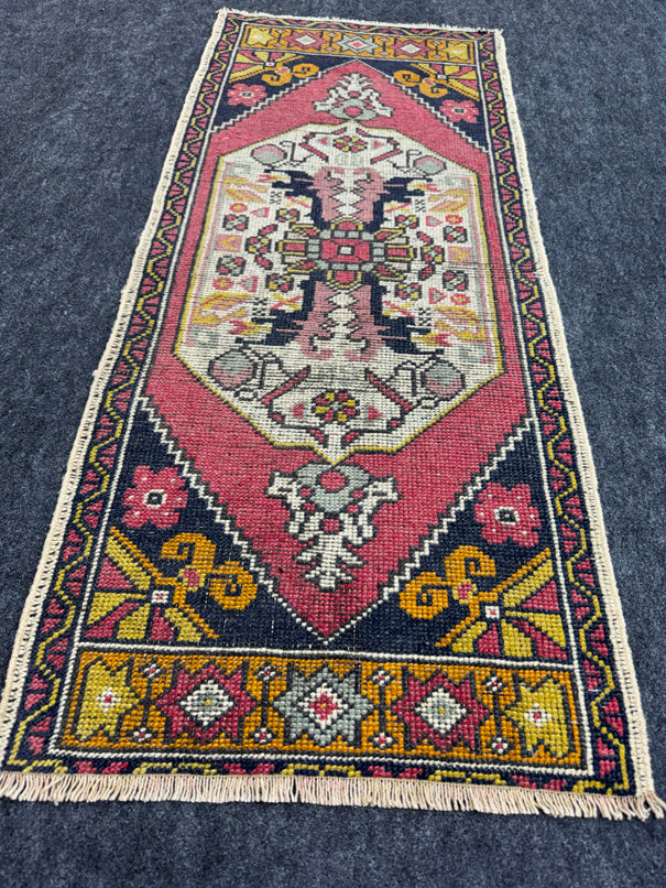 Turkish Yastik Rug  1'8" x  4' #23959