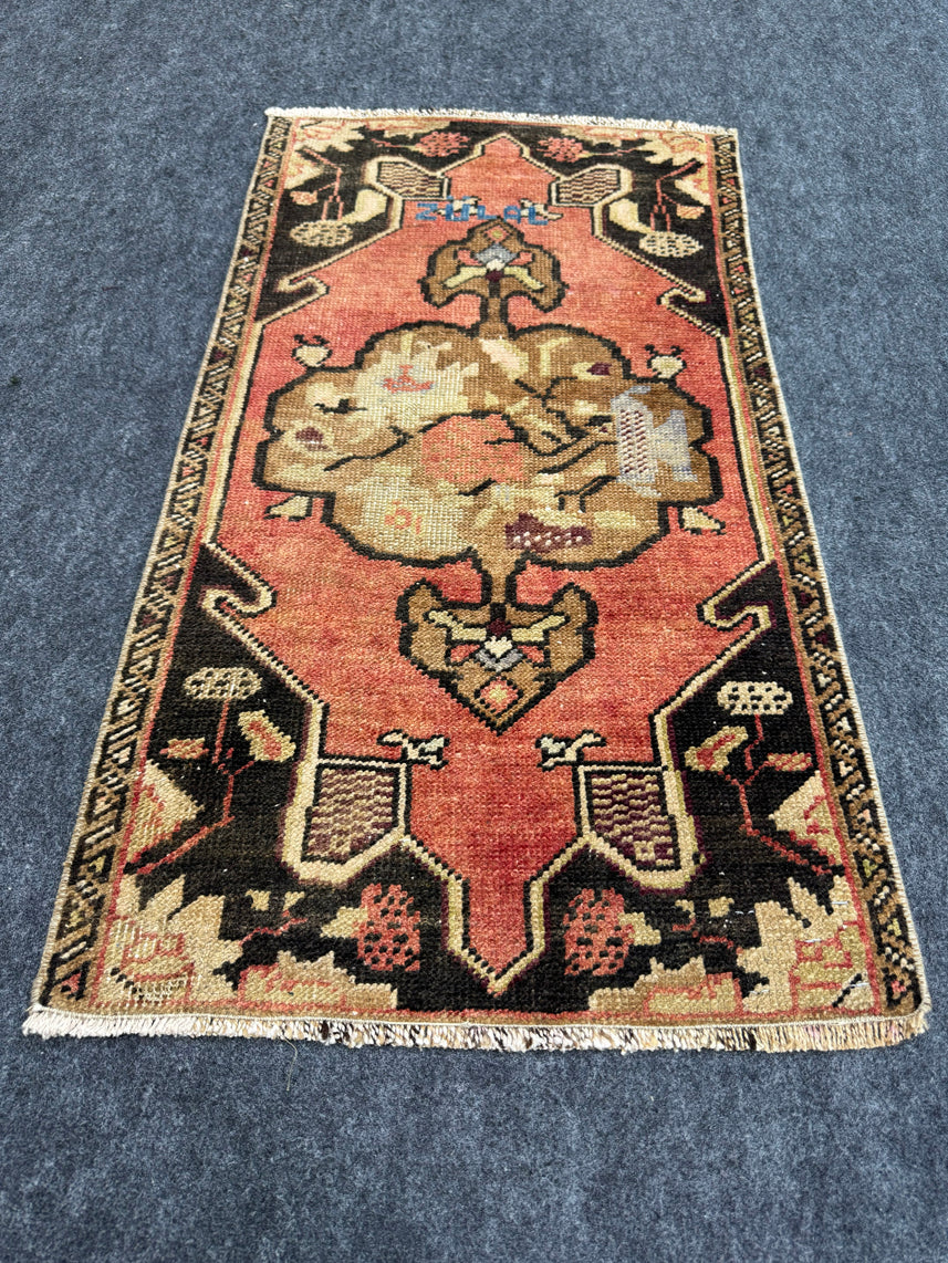 Turkish Yastik Rug 1'7" x  3' #23920