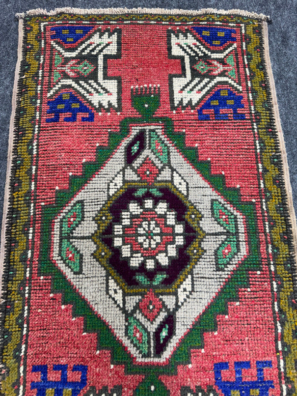 Turkish Yastik Rug  1'8" x  3'2" #23912