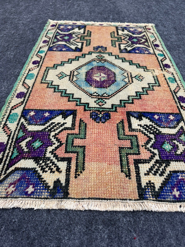 Turkish Yastik Rug  1'10" x  2'11" #23911