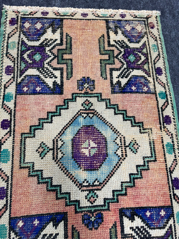 Turkish Yastik Rug  1'10" x  2'11" #23911