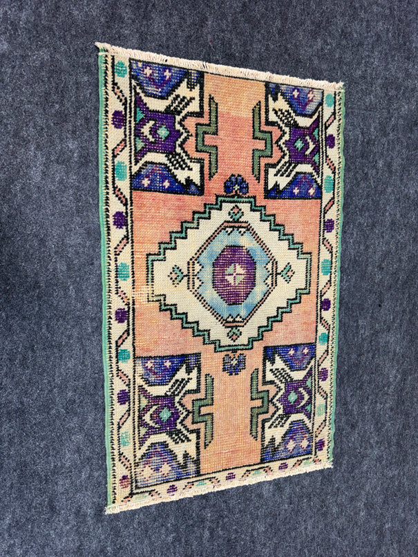Turkish Yastik Rug  1'10" x  2'11" #23911