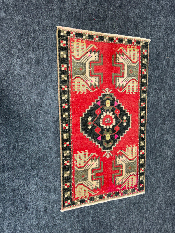 Turkish Yastik Rug  1'7" x  2'10" #23908
